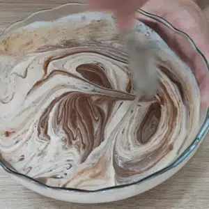 preparando ganache de chocolate