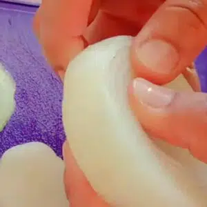 separando os aneis de cebola