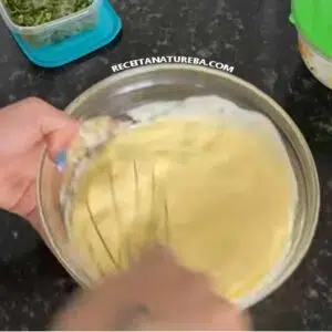 preparando o creme de ovos