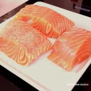 temperando o salmão