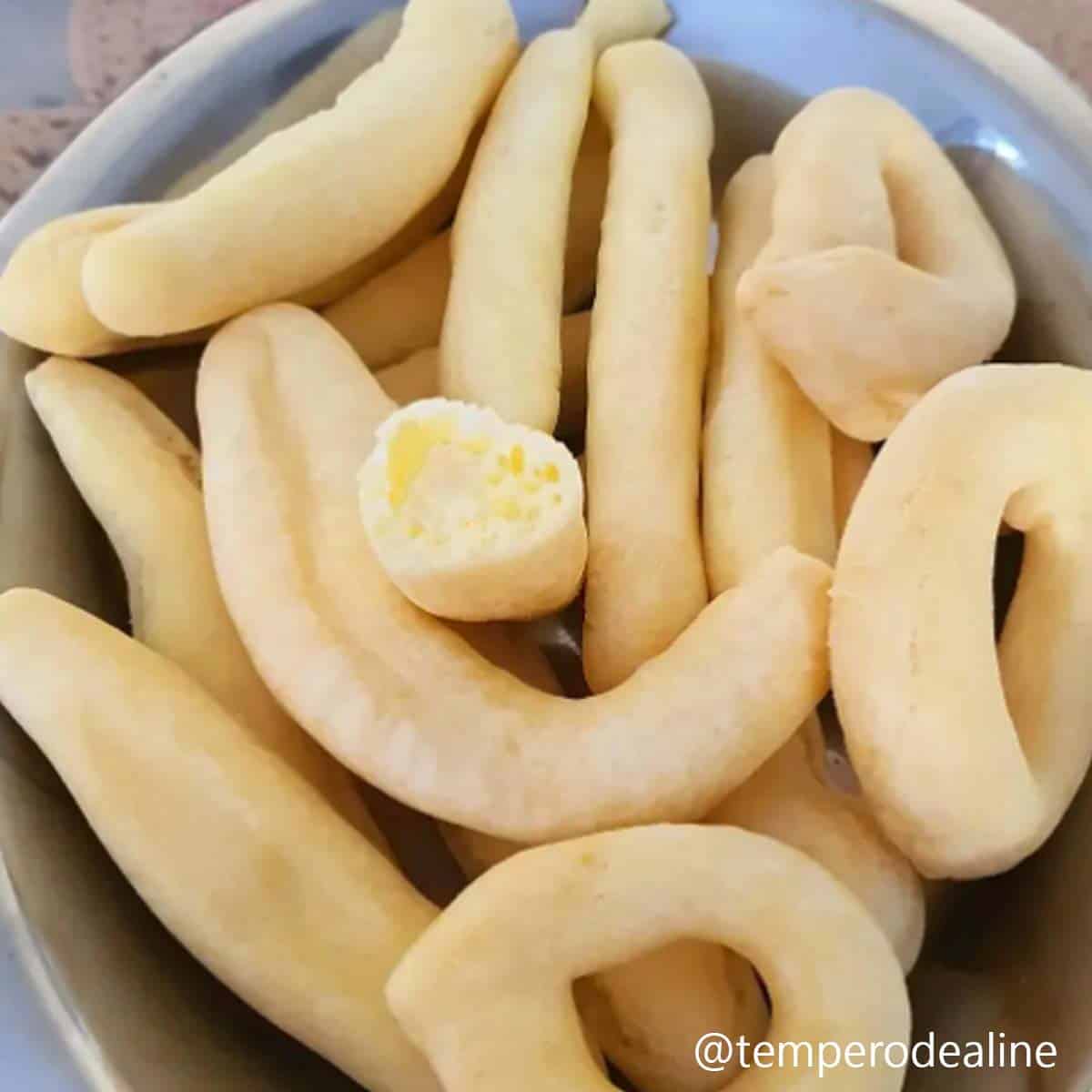 bolo de tapioca frito sequinho