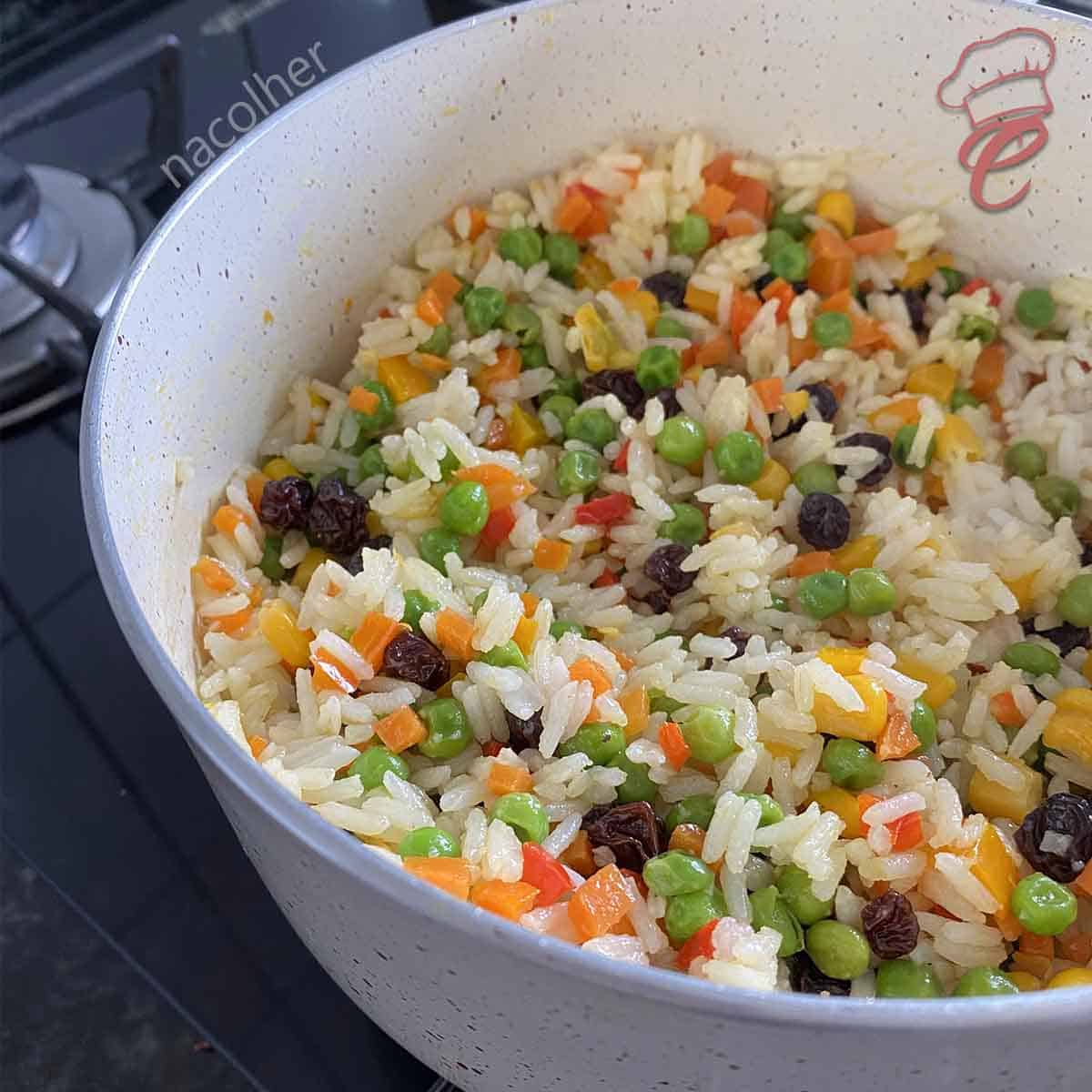 como fazer arroz natalino