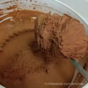 mousse de chocolate para recheio de bolo pronto (1)