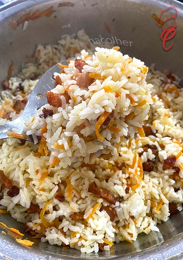 arroz com cenoura e bacon